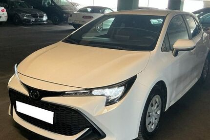 Toyota Corolla 81.000 km 13.990 &euro; Oberwinter 53424