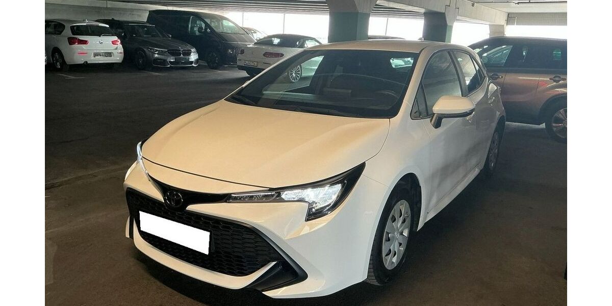 Toyota Corolla 81.000 km 13.990 &euro; Oberwinter 53424