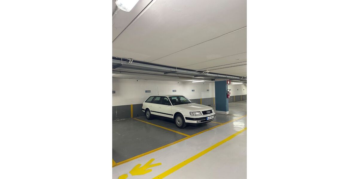 Audi 100 180.000 km 3.500 &euro; München 81369