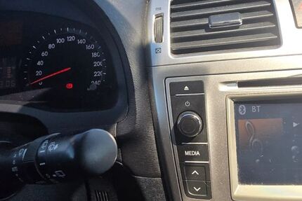 Toyota Avensis 205.070 km 5.850 &euro; Eisenberg 07607