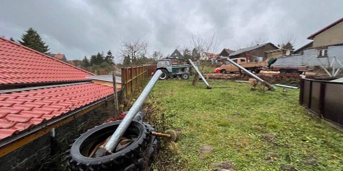 Einfamilienhaus Hüttenrode Hüttenrode - 1 Zimmer, 320 m&sup2;, 160.000&euro; | Angebot:25736667