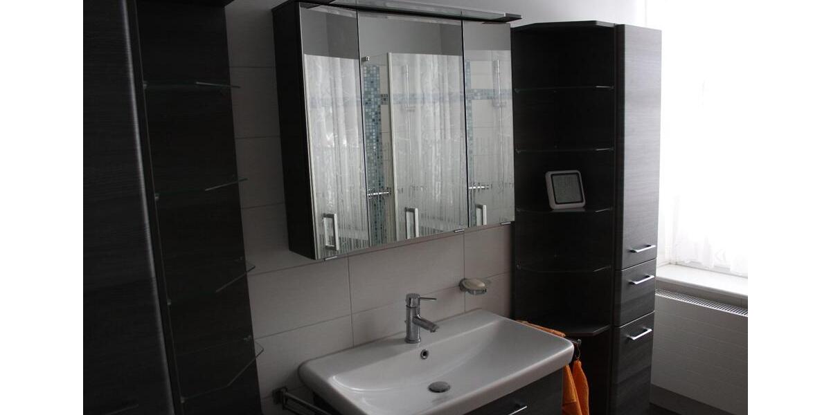 Einfamilienhaus Stralsund - 6 Zimmer, 150 m&sup2;, 250.000&euro; | Angebot:24748243