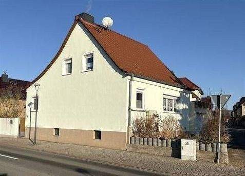 Einfamilienhaus Roßleben - 5 Zimmer, 130 m&sup2;, 180.000&euro; | Angebot:25152756