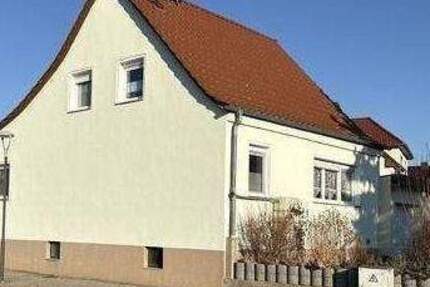 Haus Roßleben - 5 Zimmer, 130 m&sup2;, 180.000&euro; | Angebot:25152756