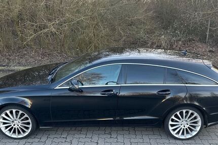 Mercedes-Benz CLS 250 Shooting Brake 306.900 km 11.500 &euro; Flensburg 24943