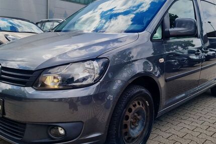 VW Caddy 175.000 km 8.400 &euro; Ebersbach an der Fils. 73061
