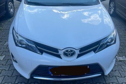 Toyota Auris 147.814 km 7.499 € Sendenhorst 48324