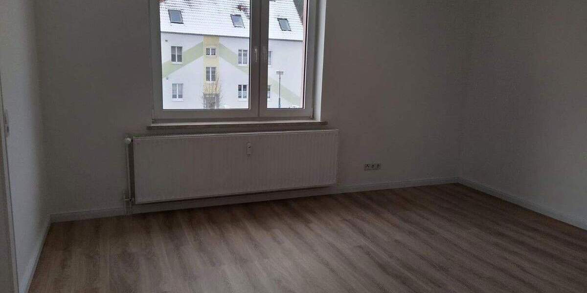 Etagenwohnung Plattenburg OT Glöwen Glöwen - 2 Zimmer, 49 m&sup2;, 295&euro; | Angebot:24793281