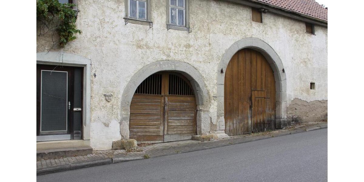 Bauernhaus, Grundstück, Scheune, Garage, Gewölbekeller 3 zimmer