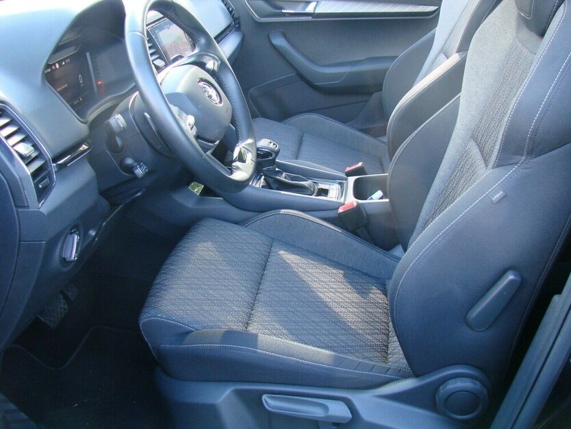 Skoda Karoq 2.0TDi Style 4x4 ACC Navi Kamera 24.001 km 29.980 € Falkensee 14612
