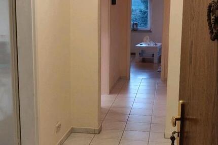 Dachgeschoss 80m², 3 Zimmer + Küche