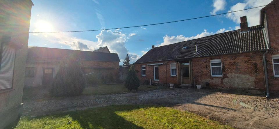 Einfamilienhaus Osterburg (Altmark) - 8 Zimmer, 150 m&sup2;, 110.000&euro; | Angebot:25852083