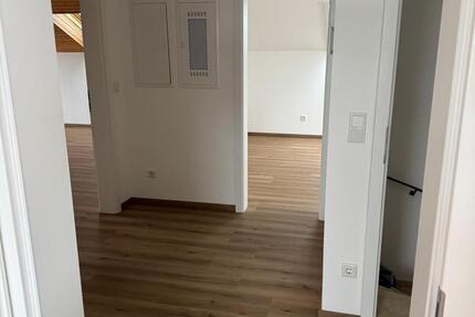 3-Zimmer-Maissonettewohnung mit Dachterrasse, Garage & Schuppen 3 zimmer