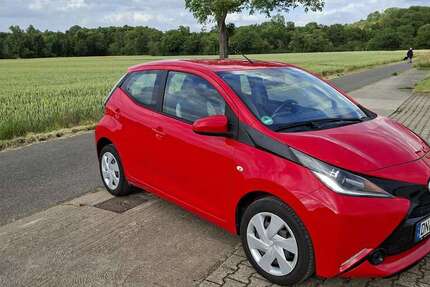 Toyota Aygo 100.000 km 5.900 &euro; Kreuzau 52372