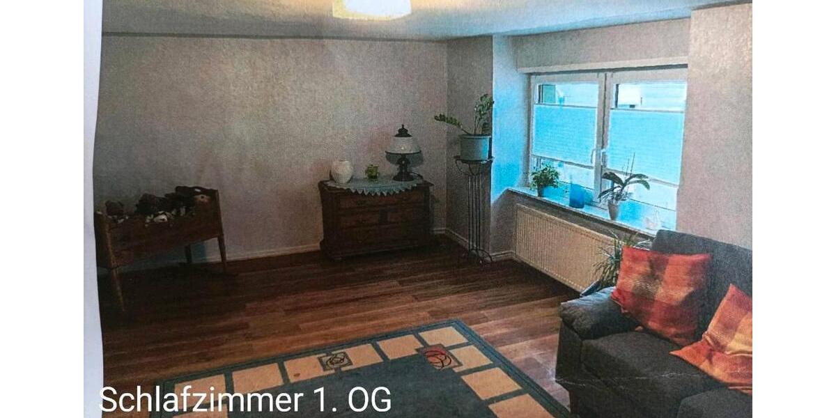 Einfamilienhaus Gusenburg - 7 Zimmer, 135 m&sup2;, 140.000&euro; | Angebot:17037576