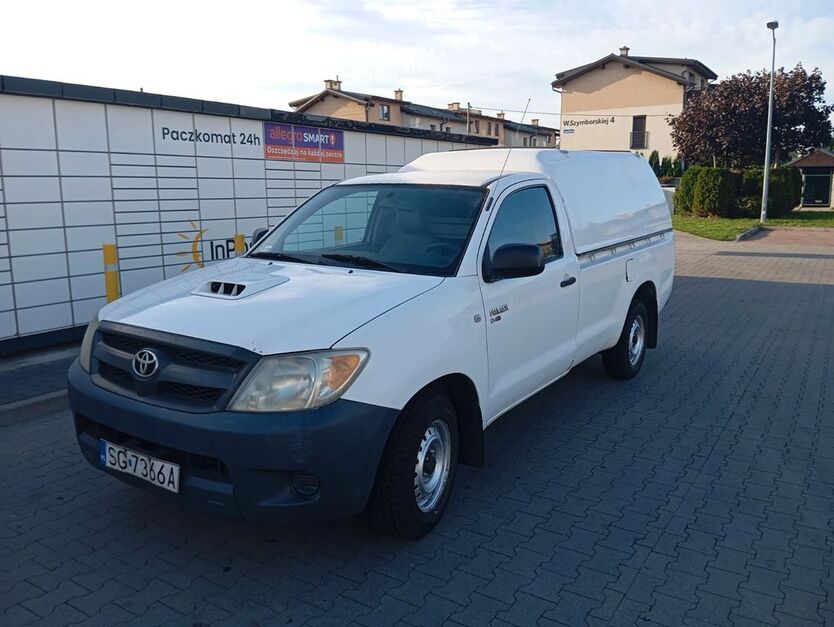 Toyota Hilux 307.324 km 6.999 € Berlin 12057