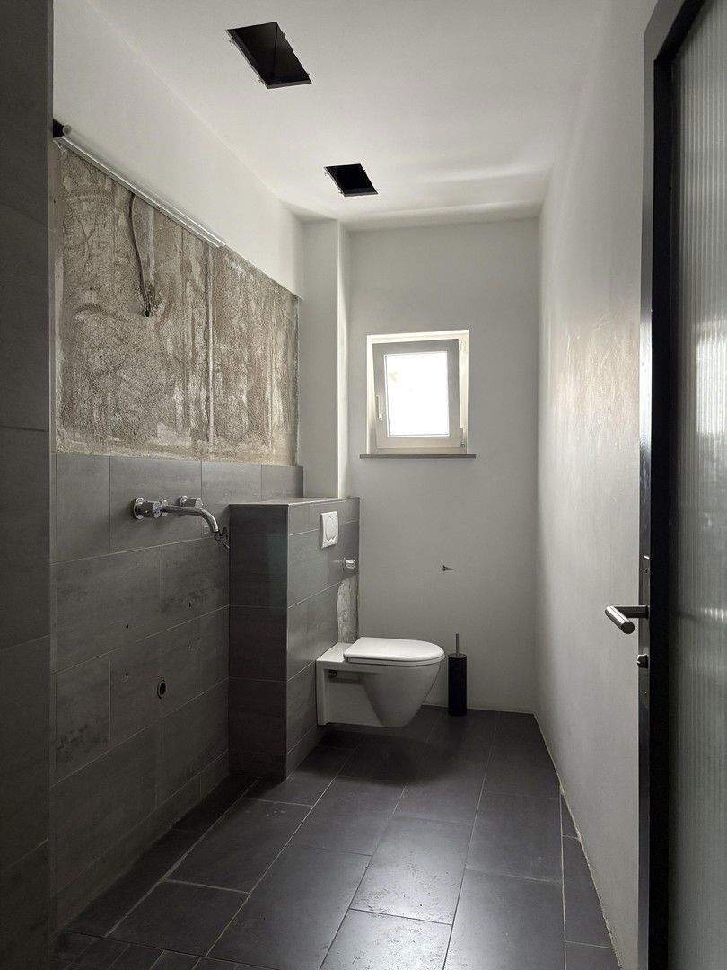 Provisionsfrei v. Eigentümer! Großzügiges Rückgebäude mit enormem Entwicklungspotenzial zimmer