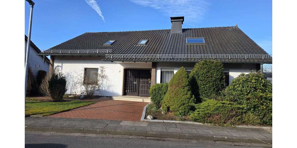 Einfamilienhaus Kirchlengern - 7 Zimmer, 180 m&sup2;, 375.000&euro; | Angebot:26110436