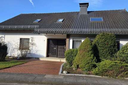 Haus Kirchlengern - 7 Zimmer, 180 m&sup2;, 375.000&euro; | Angebot:26110436