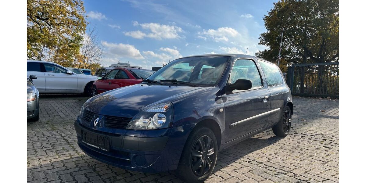 Renault Clio 219.000 km 1.350 &euro; Hamburg 22765