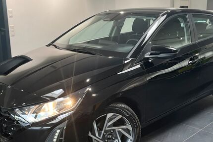 Hyundai i20 6.100 km 18.890 &euro; Lauchringen 79787