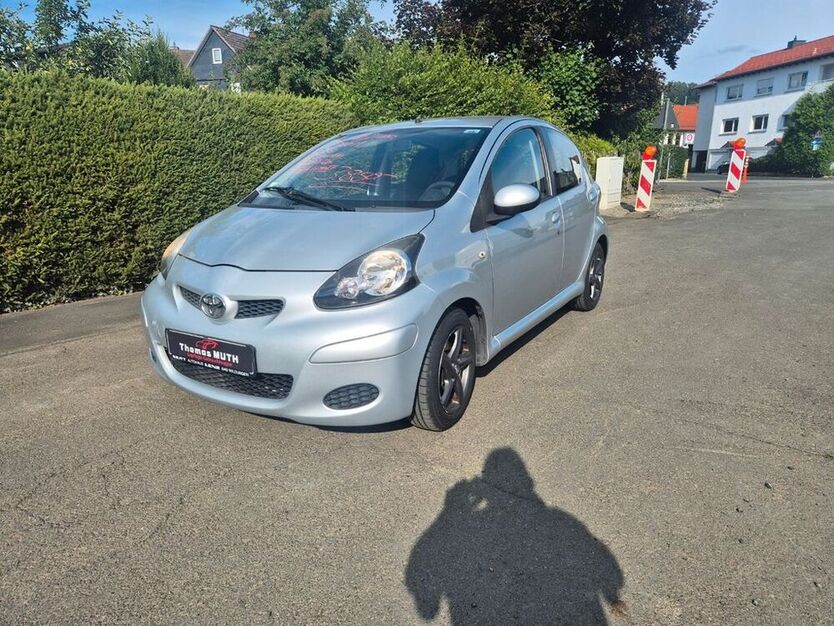 Aygo (X)