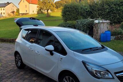 Opel Meriva 107.000 km 7.600 &euro; Frankfurt 60431