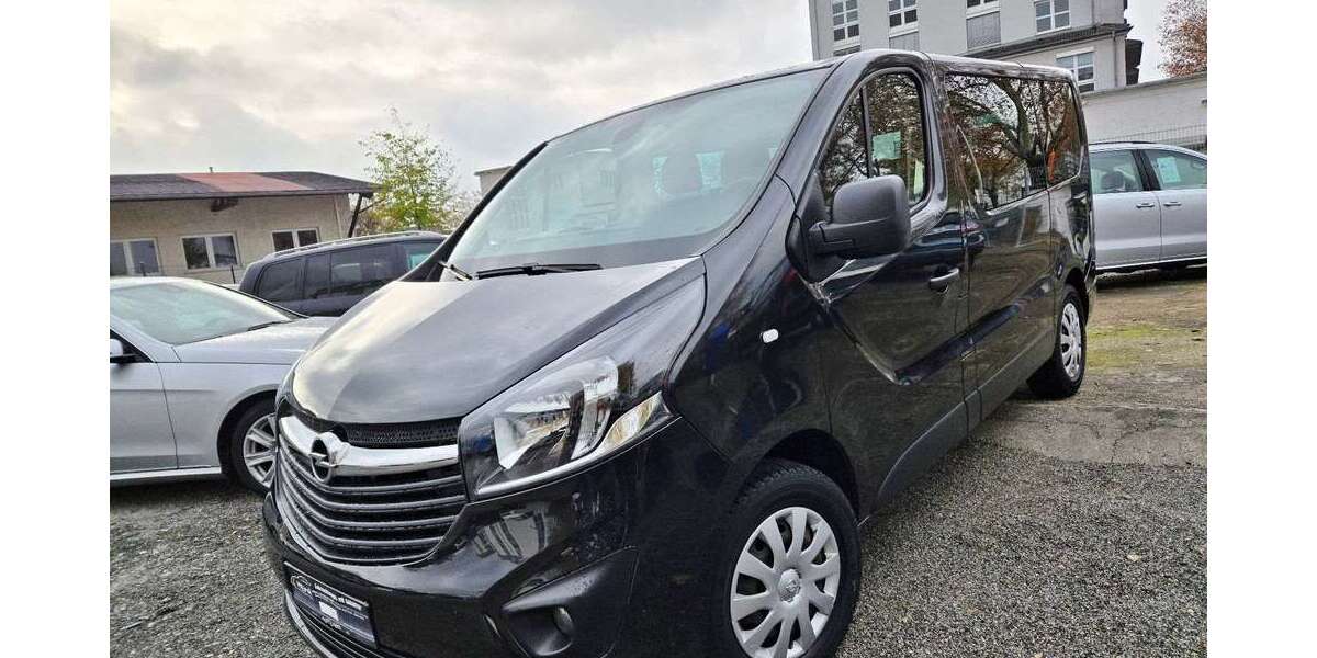 Opel Vivaro 150.000 km 14.990 € Dresden 01067
