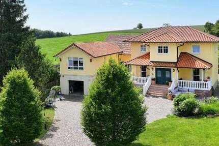 Haus Poppenhausen - 7 Zimmer, 330 m&sup2;, 1.490.000&euro; | Angebot:25714769