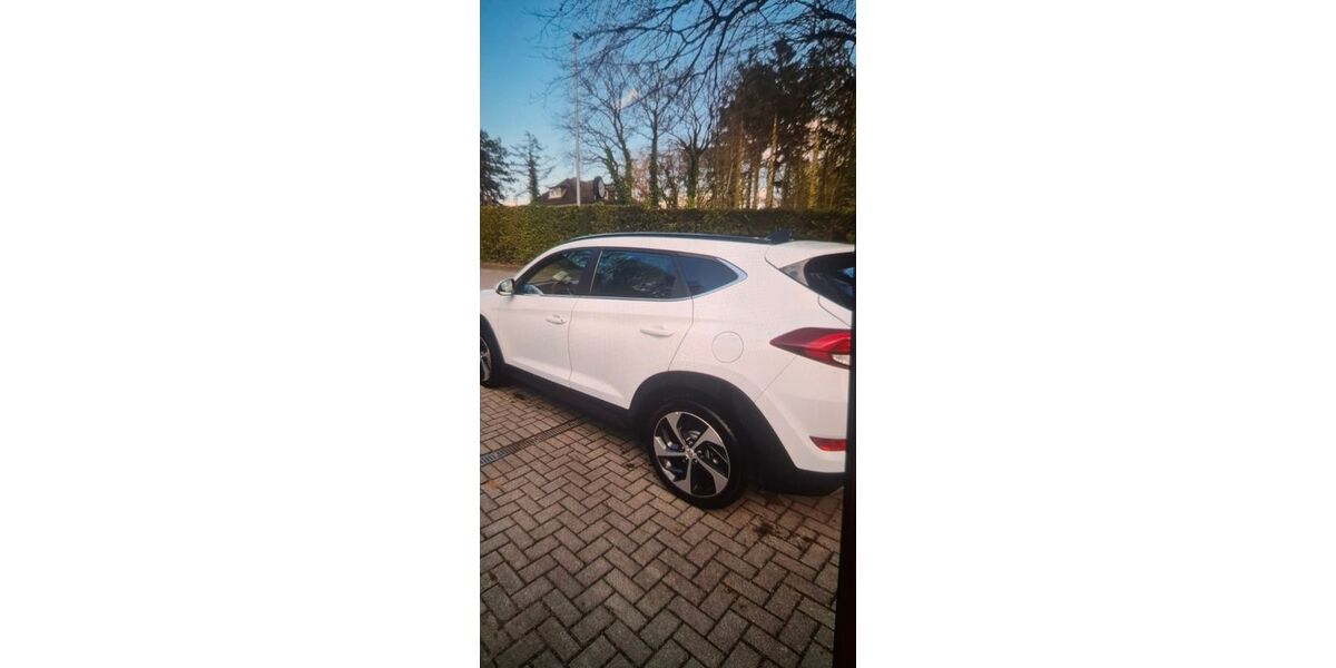 Hyundai TUCSON 148.000 km 13.800 &euro; Lütjensee 22952