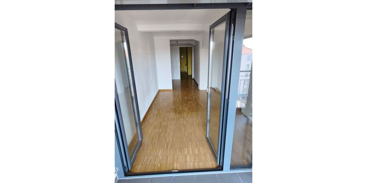 Loftwohnung mit 2 Zimmern und Wintergarten in der Innenstadt von Landau mit bester Aussicht - Appartement Landau Kernstadt | Angebot:26989780