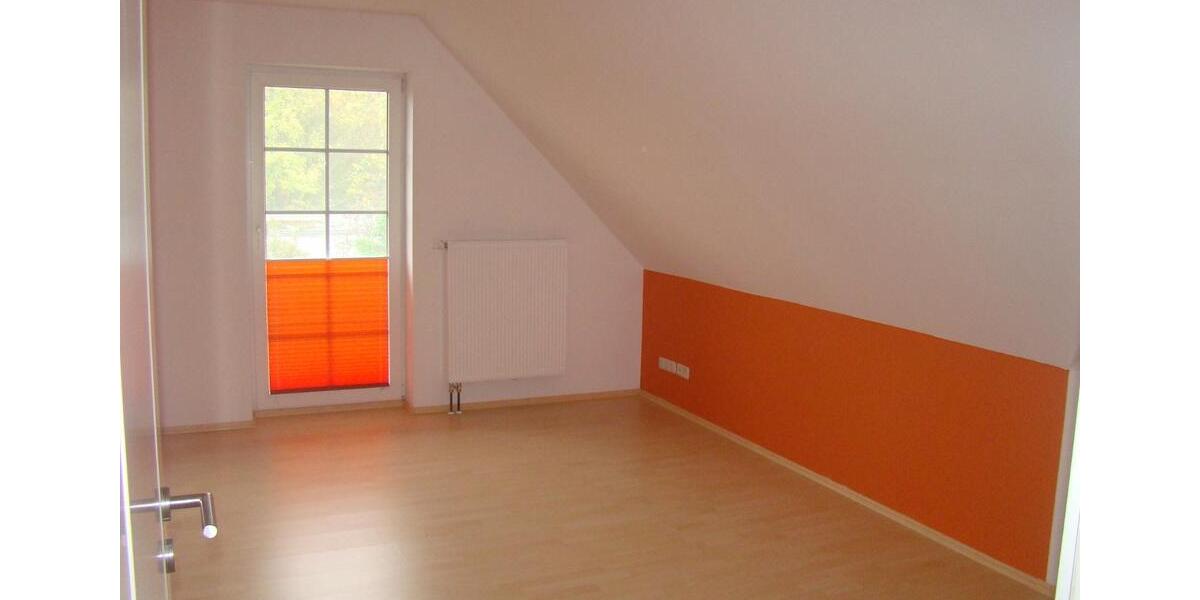 Dachgeschoßwohnung Büsum - 4 Zimmer, 80 m&sup2;, 750&euro; | Angebot:25419614