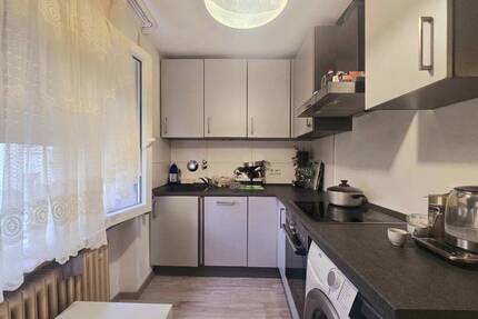 2 Zimmer Wohnung mit großem Balkon