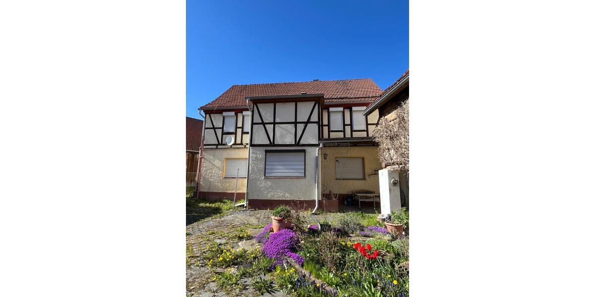 Bauernhaus, Landhaus Sangerhausen - 9 Zimmer, 150 m&sup2;, 95.000&euro; | Angebot:26665688