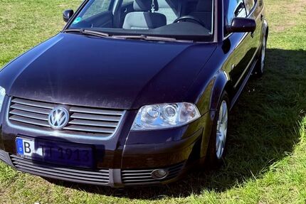 VW Passat 215.200 km 2.800 &euro; Berlin 12627