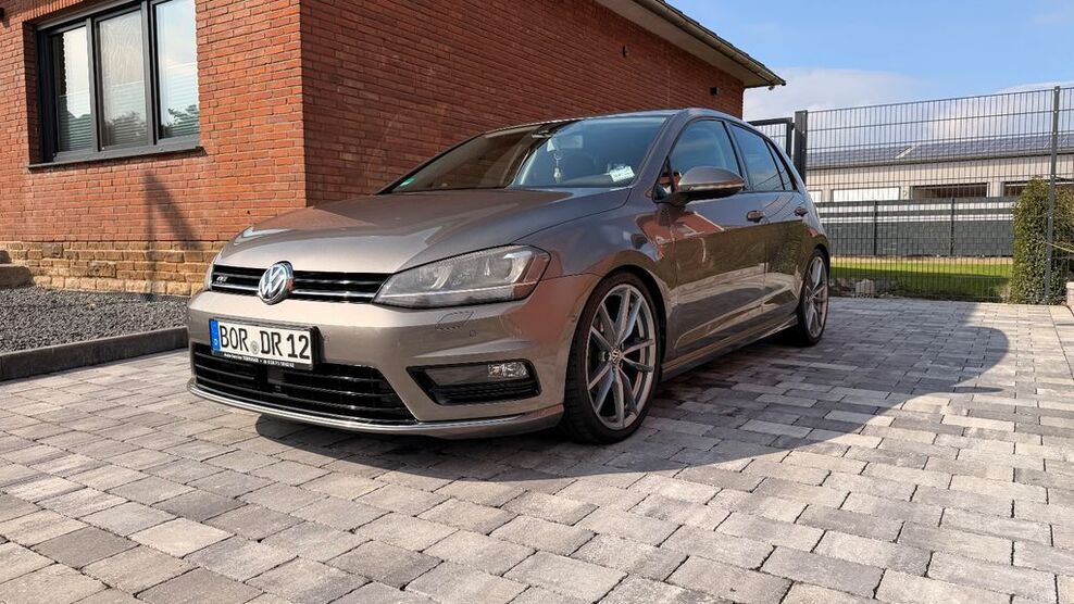 VW Golf 136.000 km 11.700 € Isselburg 46419