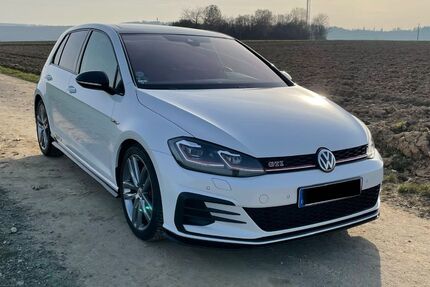 VW Golf 56.000 km 28.990 &euro; Niedernhausen 65527