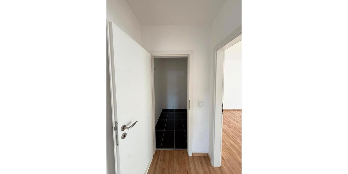 Erdgeschoßwohnung Staufenberg - 3.5 Zimmer, 80 m&sup2;, 265.000&euro; | Angebot:26814946