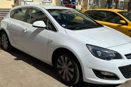 Opel Astra 220.000 km 950 &euro; halle 06124