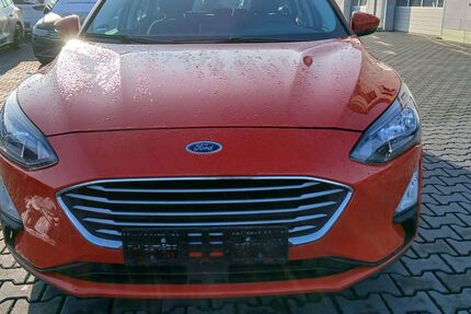 Ford Focus 94.692 km 12.980 &euro; Ingelheim 55218