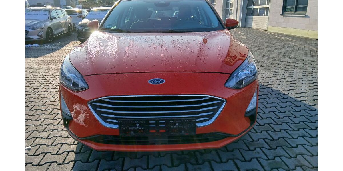 Ford Focus 94.692 km 12.980 &euro; Ingelheim 55218