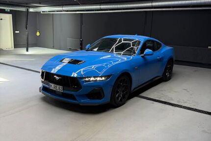 Ford Mustang 3.500 km 51.500 &euro; München 81825