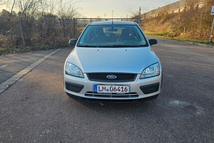 Ford Focus 98.000 km 3.499 &euro; Staffel 65556