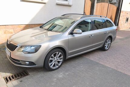 Skoda Superb 166.000 km 11.400 &euro; Münzenberg 35516
