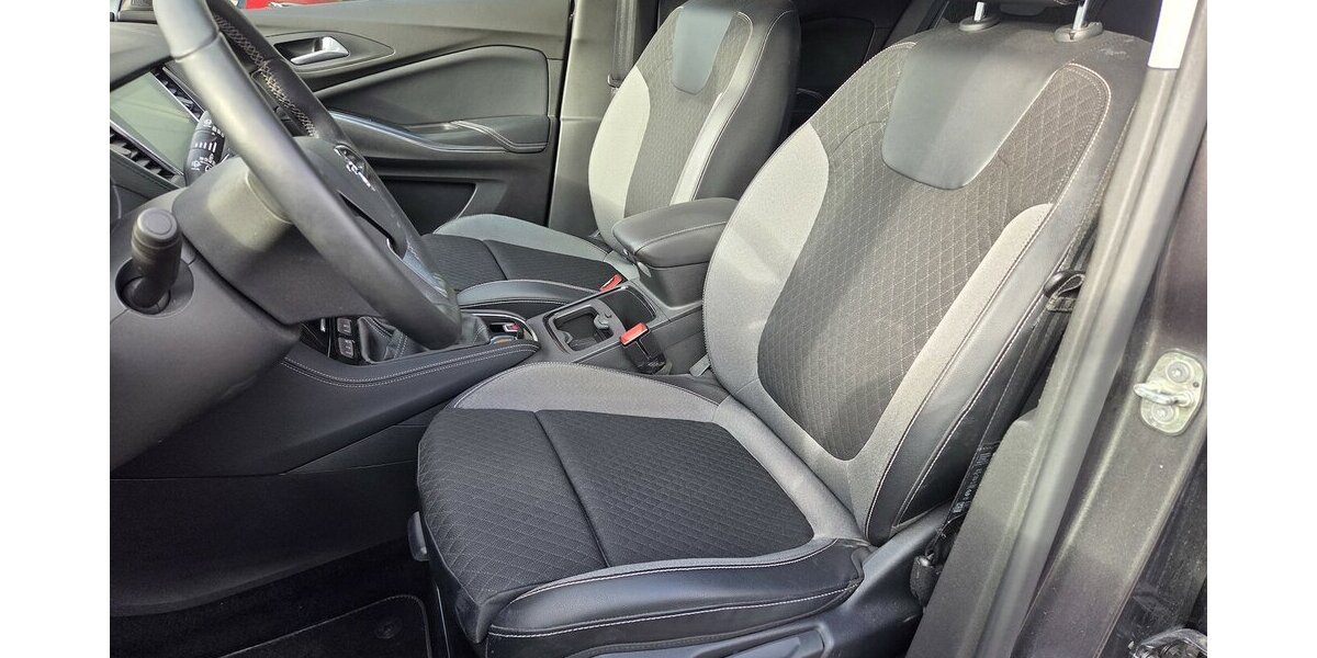 Opel Grandland X 1.2 Start/Stop 120 Jahre Navi/LED 38.696 km 10.900 &euro; Wilsdruff 01723