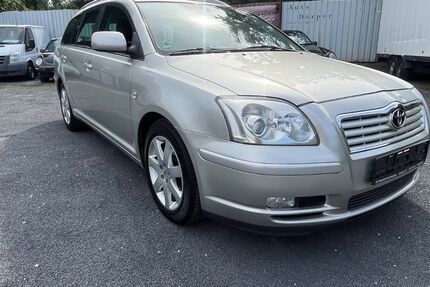 Toyota Avensis 305.000 km 1.940 &euro; Krefeld 47809