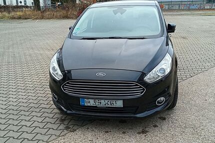 Ford S-Max 146.000 km 11.500 &euro; Dresden 01187