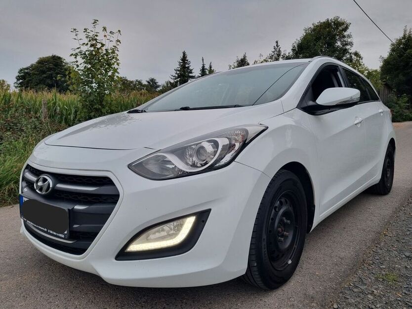 i30