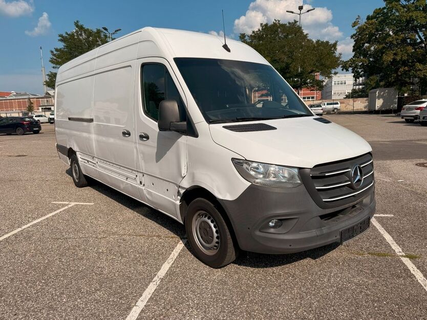 Mercedes-Benz Sprinter 84.250 km 23.900 € Nürnberg 90441