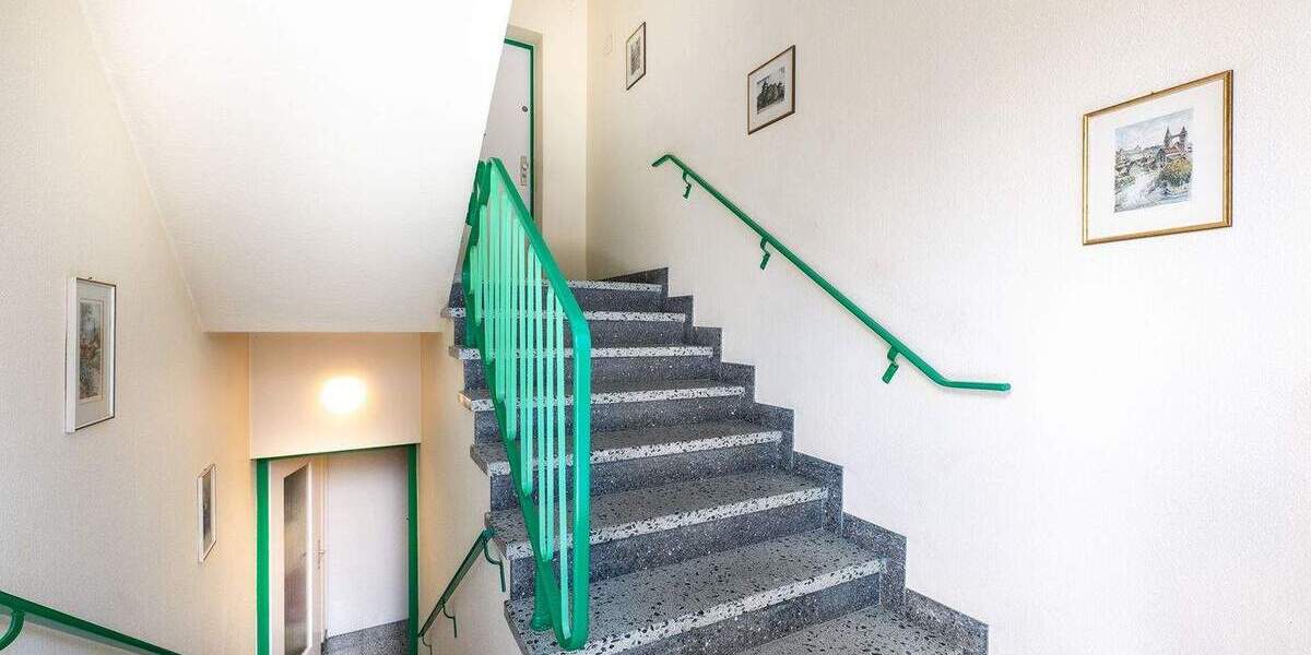 Tolles 2-FH mit über 220m² WFL möglich 9 zimmer